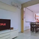 Casa Palmera * Παραλίμνι