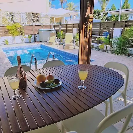 Casa Palmera * Παραλίμνι