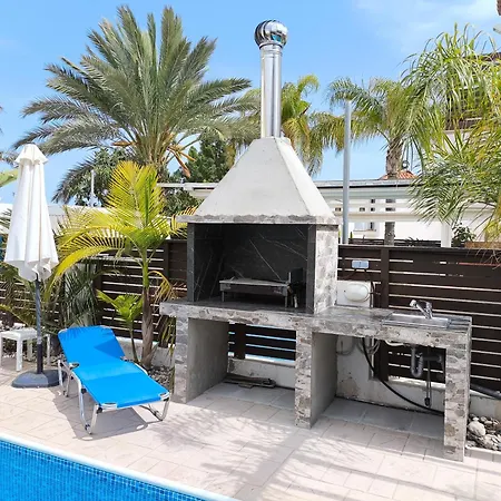 Casa Palmera Villa *