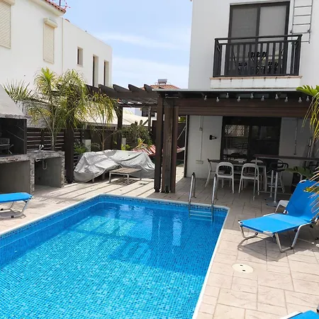 Casa Palmera Βίλα Παραλίμνι