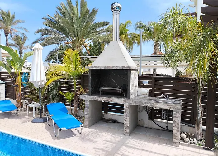 Casa Palmera Villa *